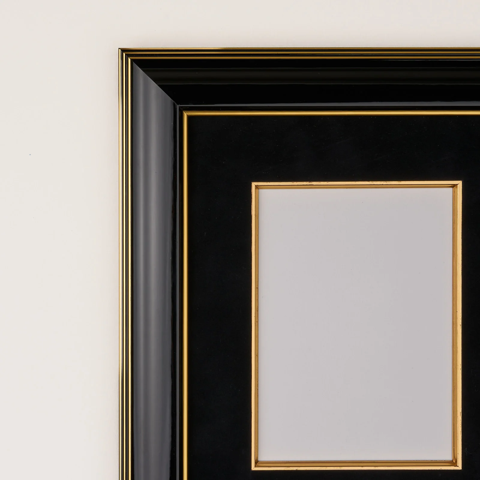 5X7 UBC Luxury Wood Photo Frame Small - Image 2