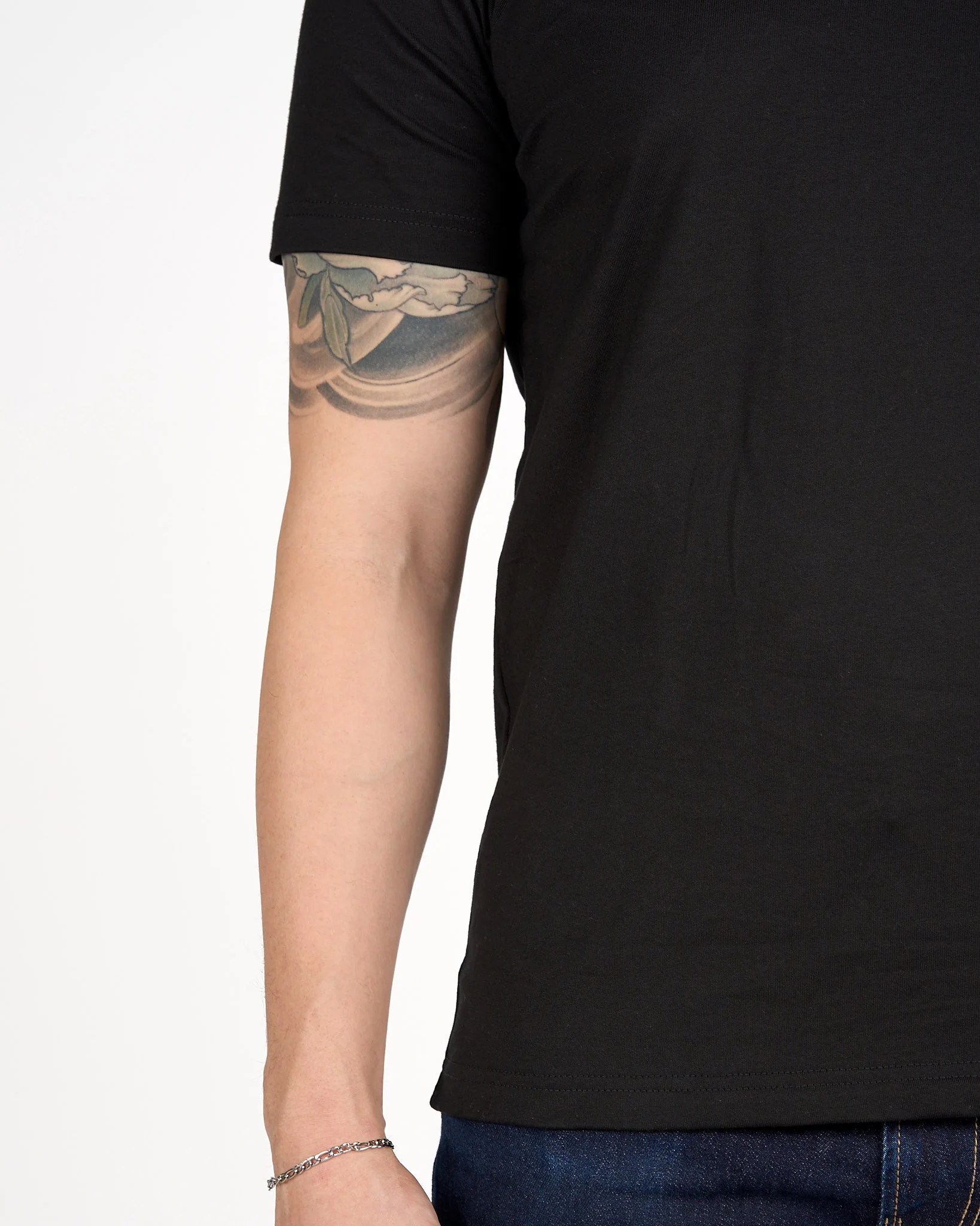 Essential Boxy Bk Full Name T-Shirt - Black - Image 5
