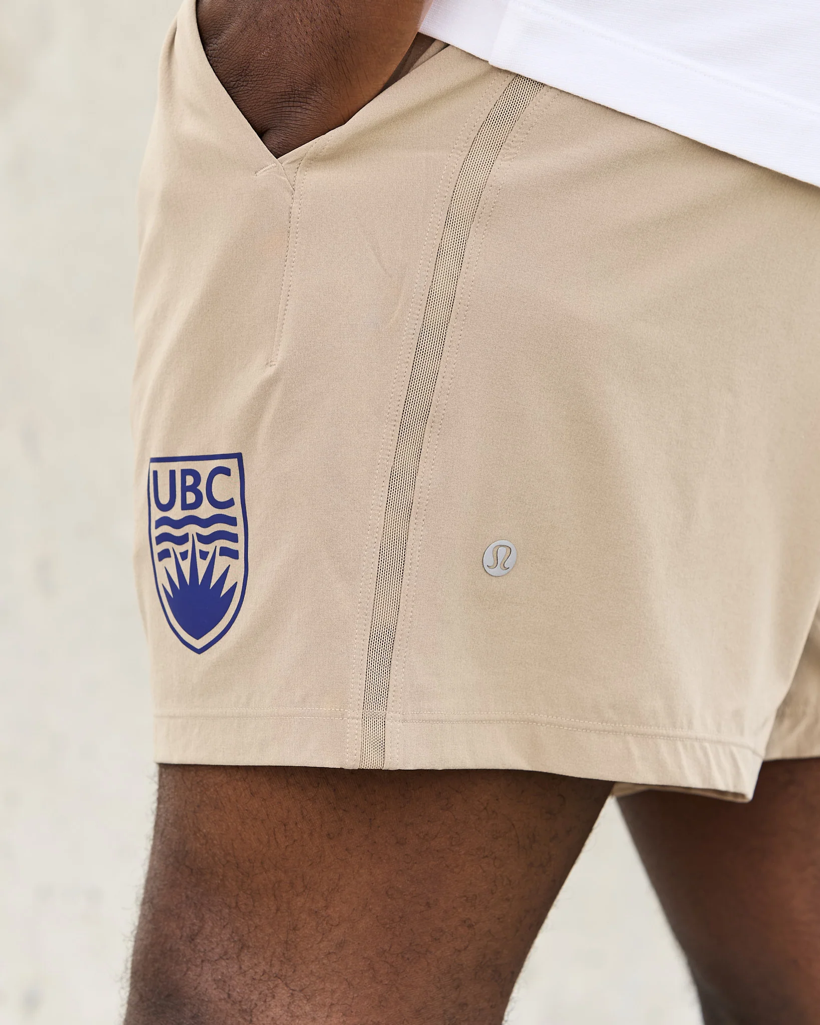 Mens Crest Pace Breaker Short 7" - Wacky Khaki - Image 4