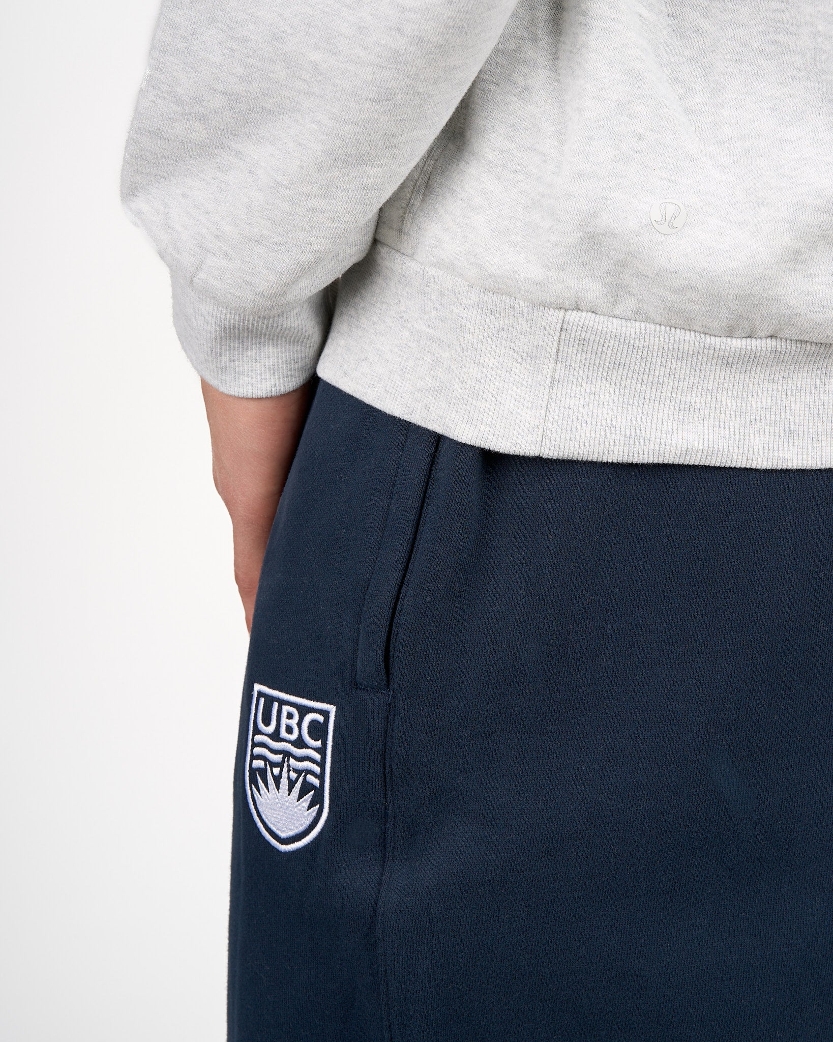 Mens Crested Steady State Classic-Fit Jogger True Navy - Image 5