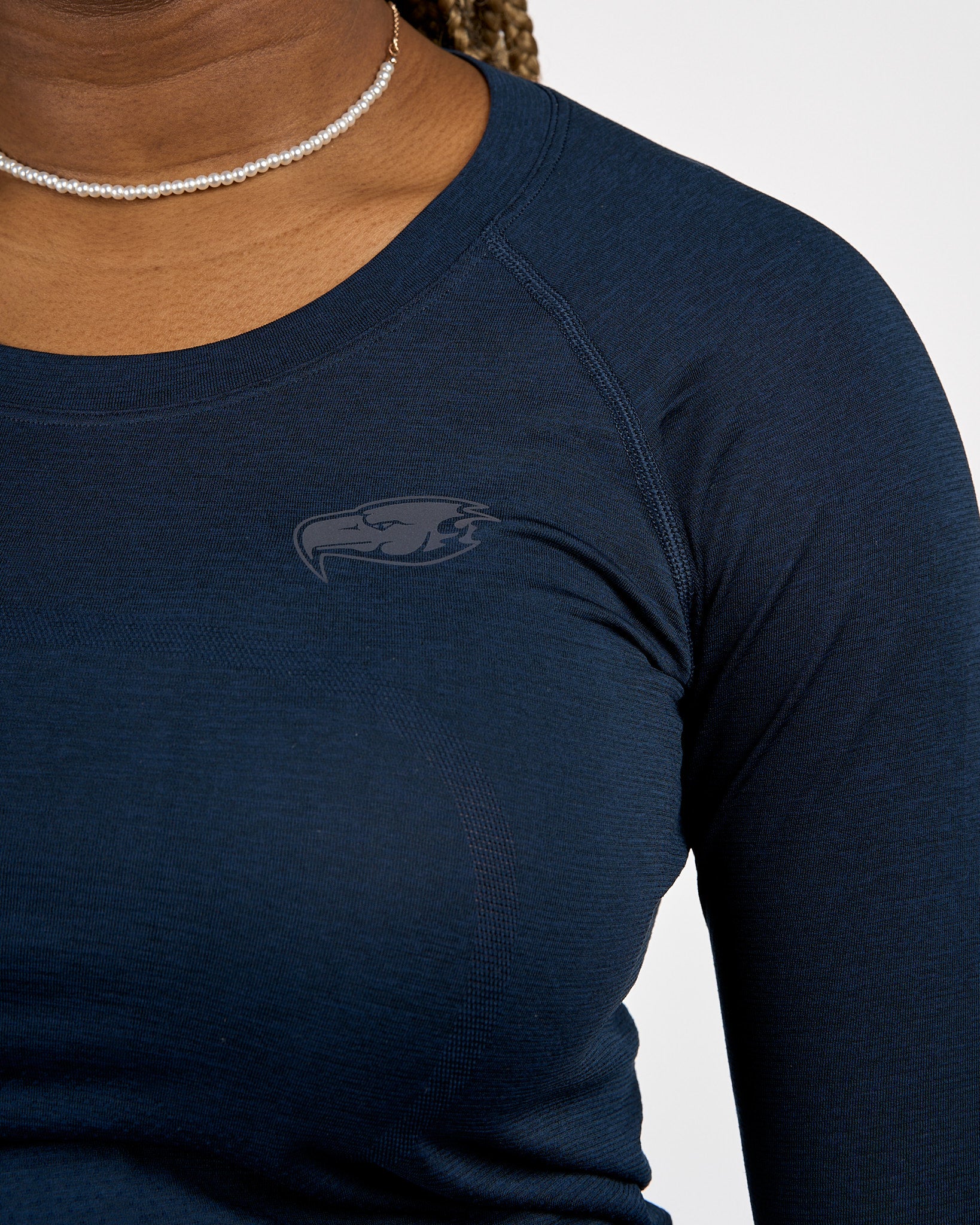 Womens Thunderbird Swiftly Tech Long Sleeve 2.0 - Navy - Image 3