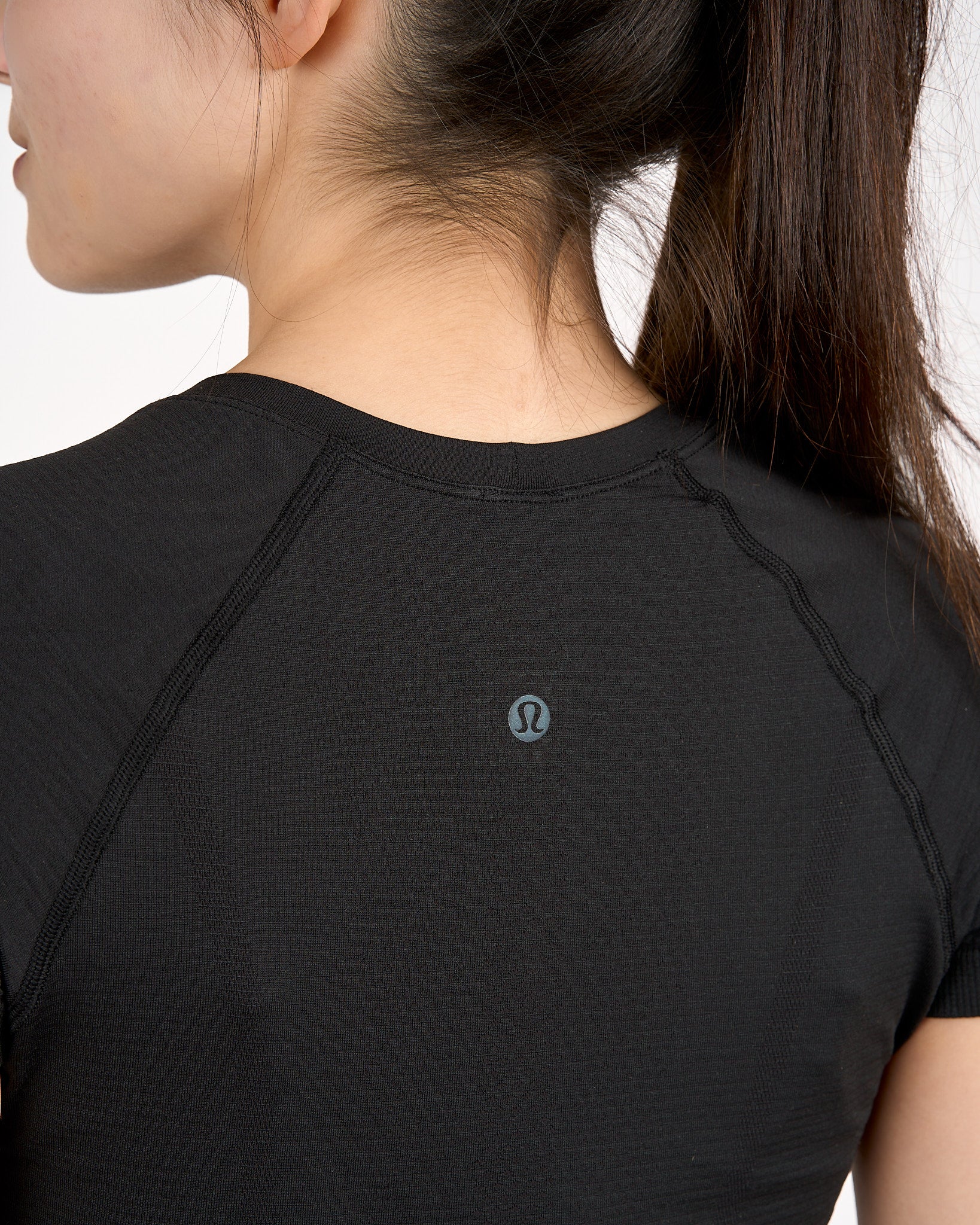 Womens Thunderbird Swiftly Tech Short Sleeve 2.0 - Black - Image 6